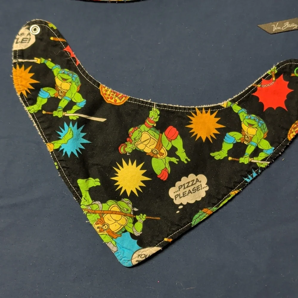 Marvel Superhero Bib with Red and Blue - Picture 3 of 4